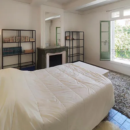 Maison De Caractere * Pailhes (Herault)